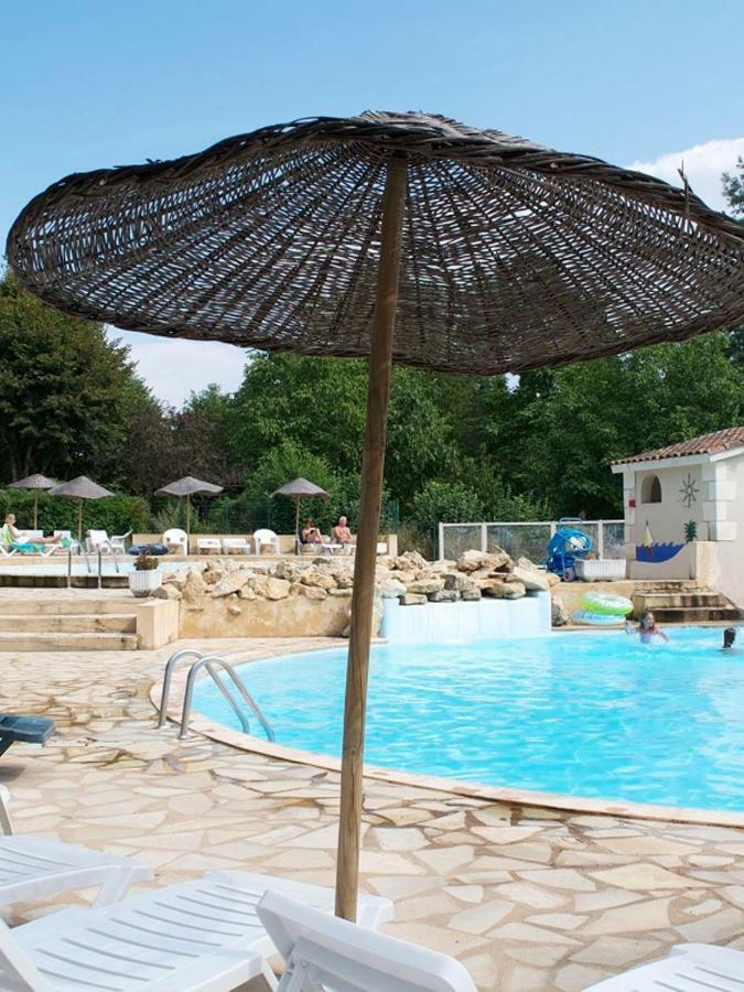 Europe Tents Camping Le Clou Meynard Exterior photo